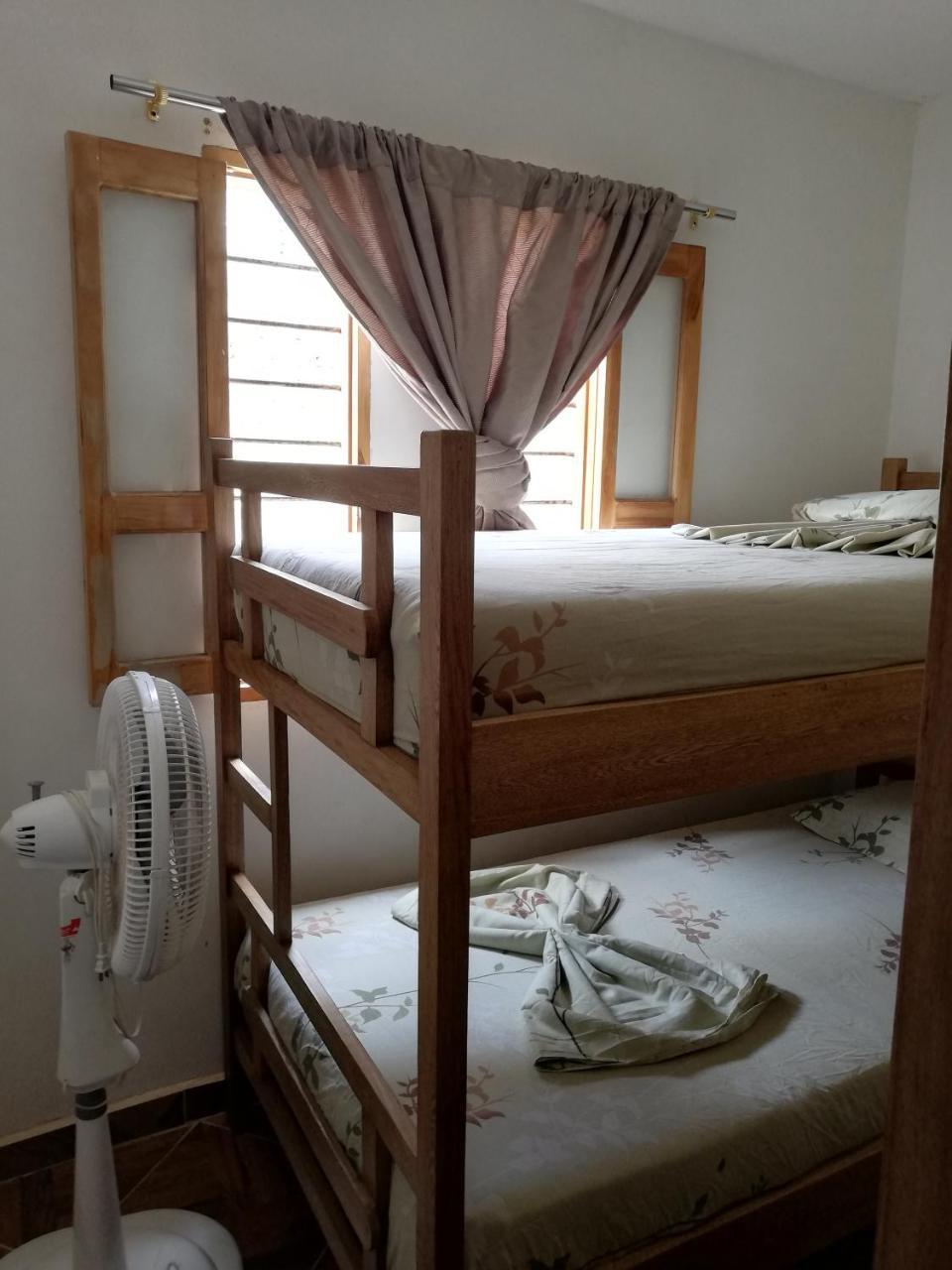 بيت شباب Casa Madriguena Rincón المظهر الخارجي الصورة